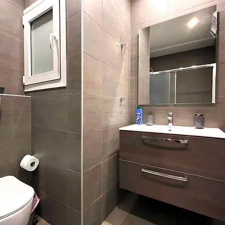 Apartment Entire-lovely For Couples In